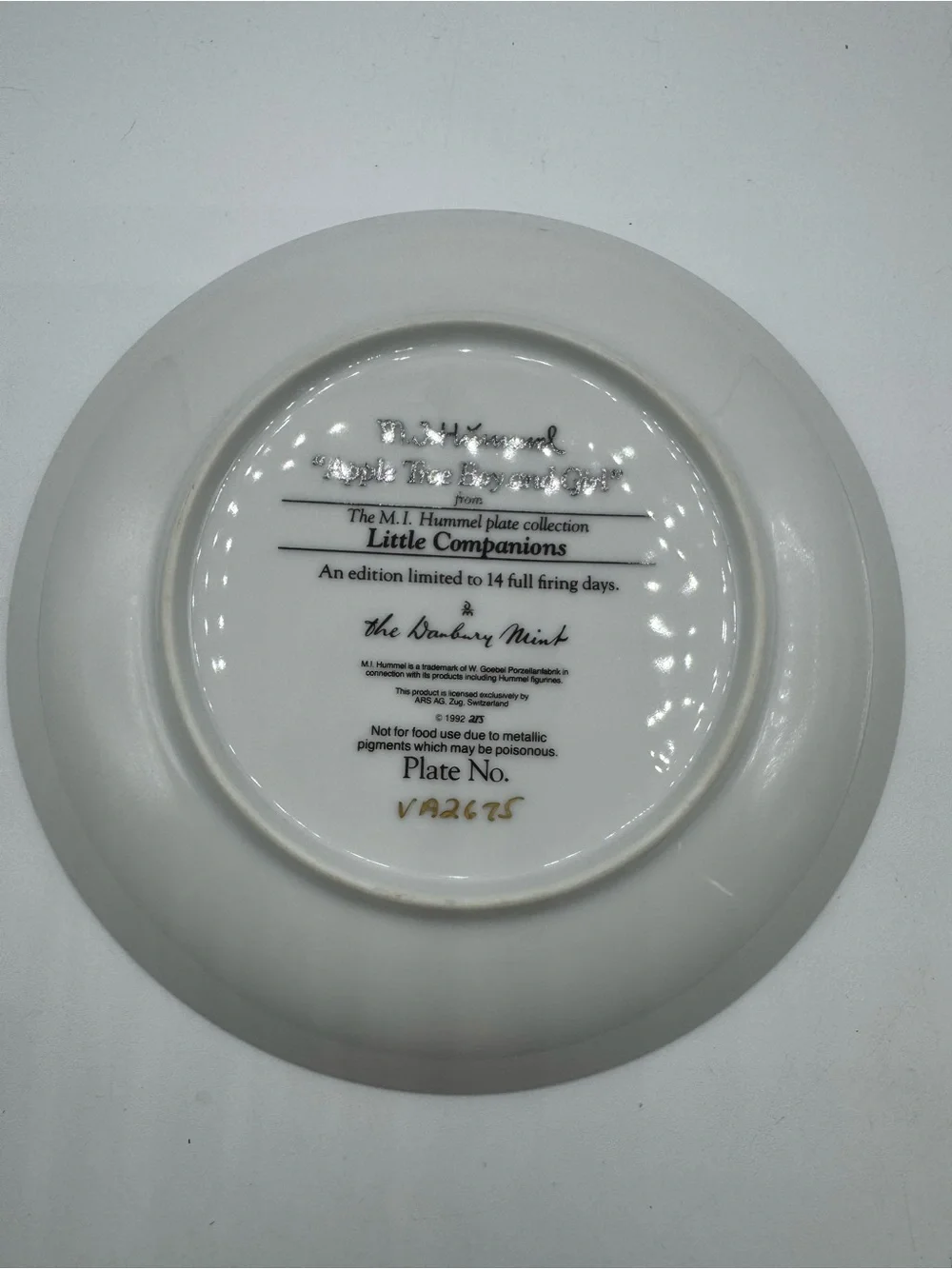 Hummel Apple Tree Boy And Girl Hummel Collector Plate Danbury Mint